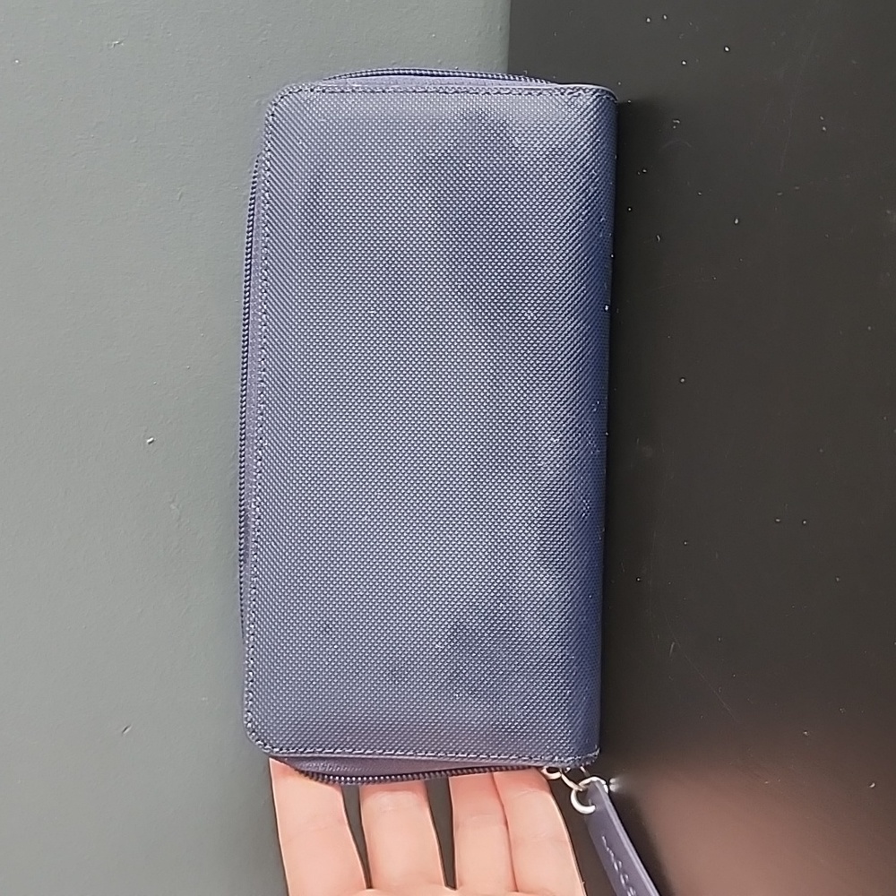 Lacoste Women's L.12 Concept Petit Pique 12 Card Zip Wallet - Picture 3 of 4